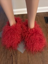 Faux Fur Slides Fuzzy Fluffy Warm Slip On Flat Rubber Bottom Shoes 8.5-9US Red