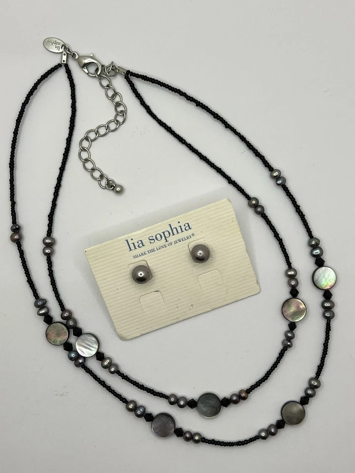 Collar de perlas de agua dulce y fregona "DAYBREAK" de Lia Sophia y nuevos pendientes de perlas de imitación Foto 3 de 4