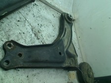 Triangle de suspension Mercedes VITO