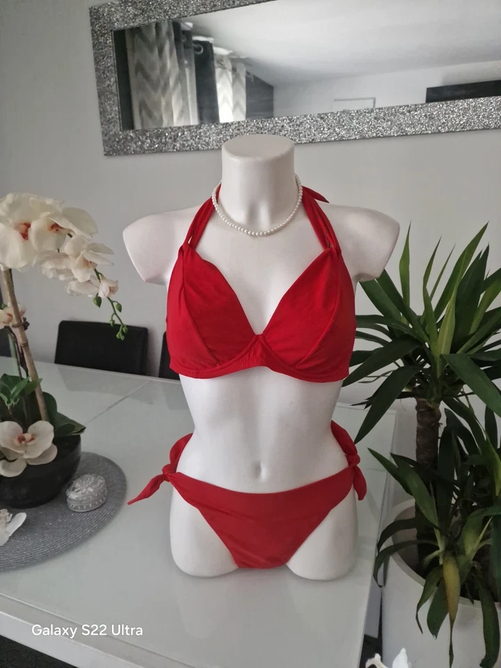 un maillot de bain rouge taille 36 marque Pain de Sucre - Photo 1/4
