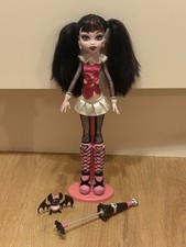 Monster High Draculaura First Wave Doll With Pet, Umbrella, Diary & Stand