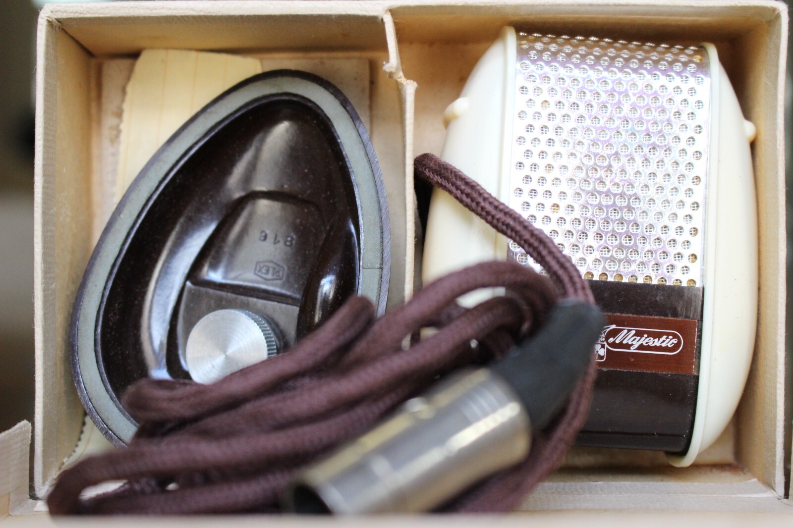 Grundig Majestic GDM 110 Vintage Dynamic Microphone NOS Box Tested Working — photo 4