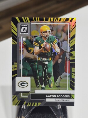 2022 Panini Donruss Optic Electricity Aaron Rogers/65 No.70 Rare Card PACKERS 