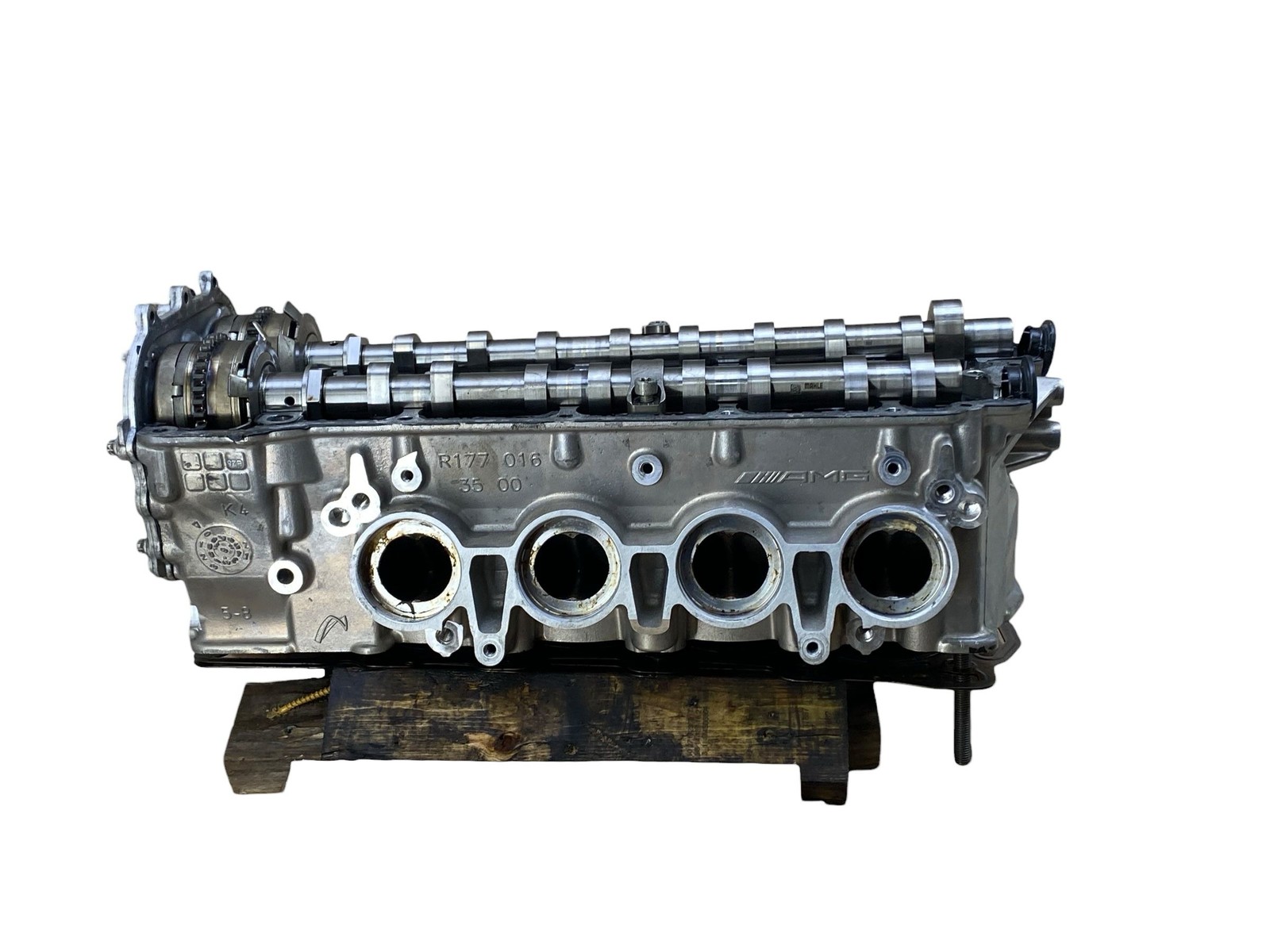2022 Aston Martin V8 Vantage 4.0L M177 Left Engine Cylinder Head oem
