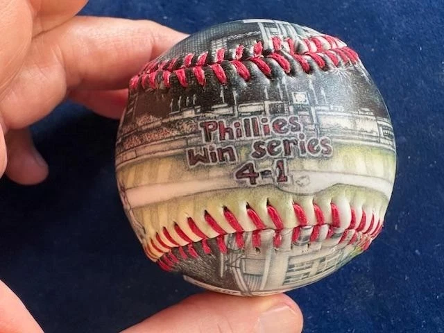 Unique 2008 World Series Baseball Celebrating Phillies Championship vs TB Rays - Image 3 of 4