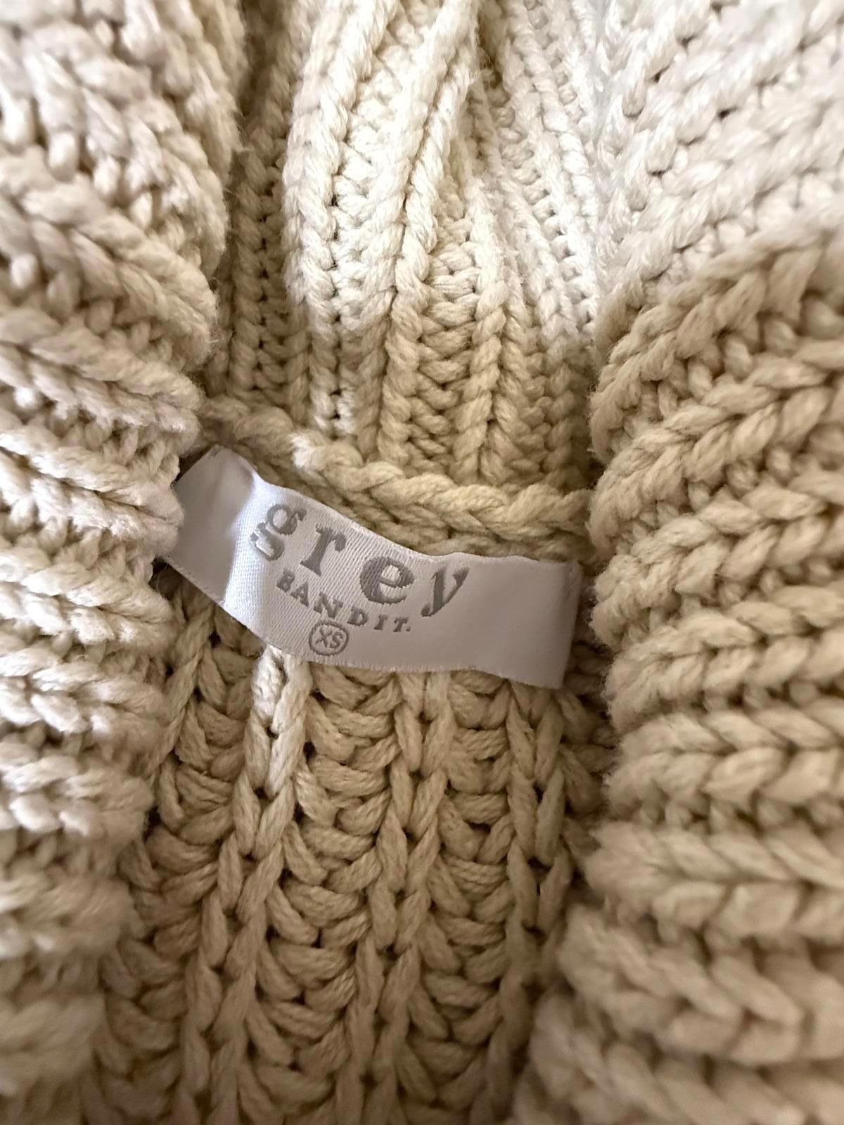 Cream Grey Bandit Cable Knit Zip Sweater Size XS - image 4