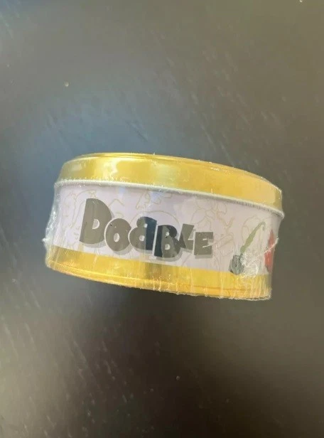 Dobble Kids & Adults Card Game 2-8 Players Family Fun Travel Gift Set Kids Party - Image 4 of 4