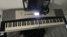 Yamaha 88-Key Digital Home Piano Built-in Spe...