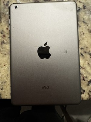 Apple iPad Air (1st Generation) A1474 16 GB, Wi-Fi, 9.7 in - Space Gray