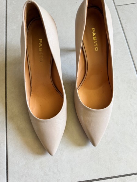 Damen Pumps beige, Higheel Absatz 8-10cm, fast ungetragen