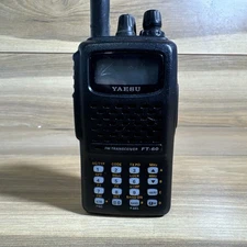 Nice Yaesu portable FT-60 FM radio transceiver 108-520MHz 5W 1000 mem channels