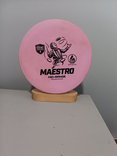 Disco de golf Discmania Maestro 150 g disco de gama media activo rosa suave