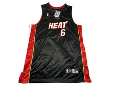 LeBron James Memorabilia Falls Further Behind Kobe Bryant, Michael Jordan 7