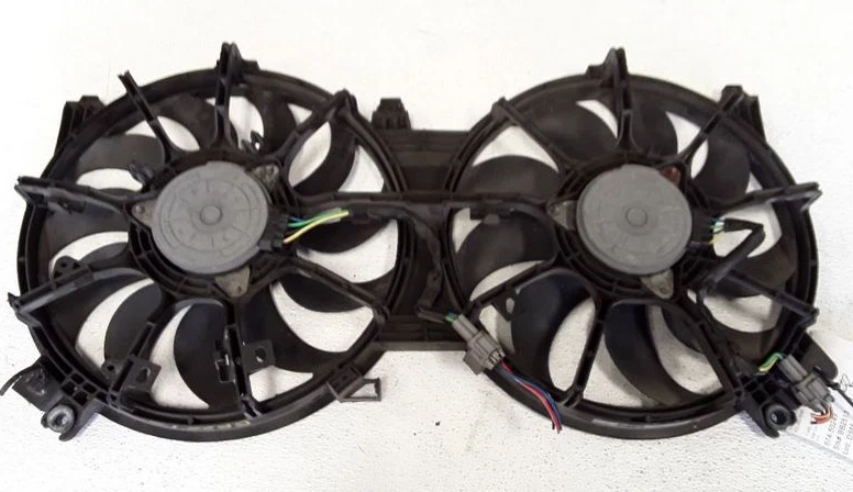 Conjunto de ventilador de refrigeración eléctrico Nissan Altima 2007-2011 3,5 L Foto 2 de 2