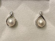 *NEW ITEM* GORGEOUS Kay Jewelers Sterling Silver “CULTURED PEARL” Weave Earrings