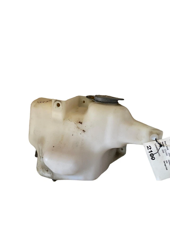 04 05 06 07 08 09 10 11 12 CHEVY COLORADO Windshield Washer Bottle Jug - Image 3 of 4