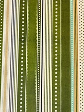 Berry Merry Pine Fat Eighth 9x21