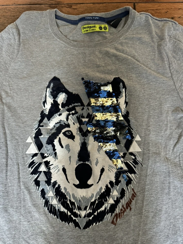 Camisa Top Desigual Niños Gris Azul Lentejuelas Lobo Talla 13-14 Manga Larga Foto 2 de 4