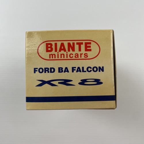 1:64 Biante Ford BA Falcon XR8 Utility Ute in Winter White - Picture 7 of 7