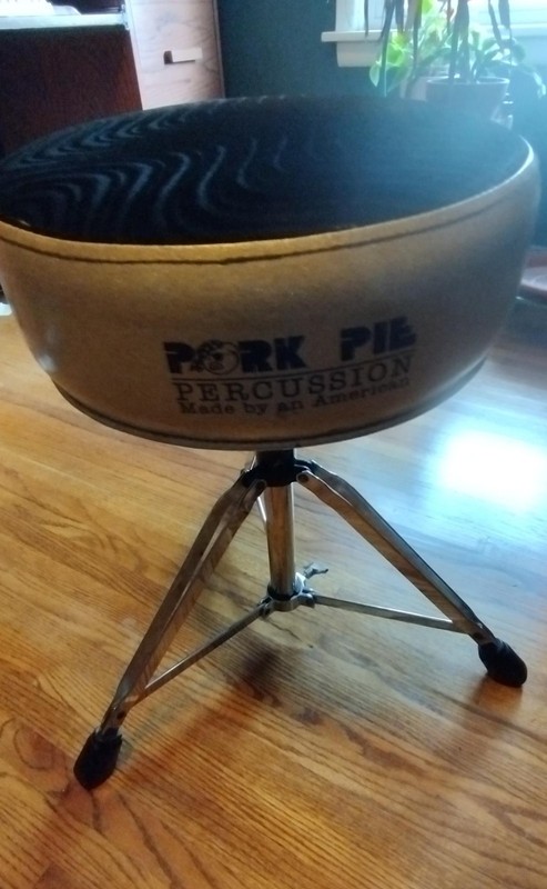 Pork Pie Round Drum Throne Silver Sparkle with Black Swirl Top