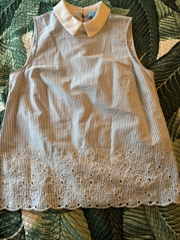 cece blue stripes sleevless top sz s