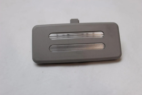BMW E60 E61 E87 E88 E90 E91 Leseleuchte  Innenraumleuchte Leselampe 6962011