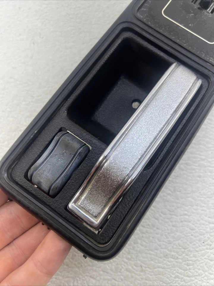 84-96 Jeep Cherokee XJ Right Hand Drive Passenger Side Rear Door Handle OEM - Image 3 of 4