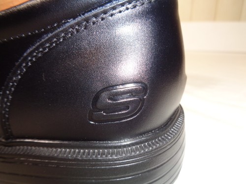 Skechers Black Leather loafer relaxed fit memory foam SN64611 men's sz 9.5 ~ EUC - Picture 8 of 18