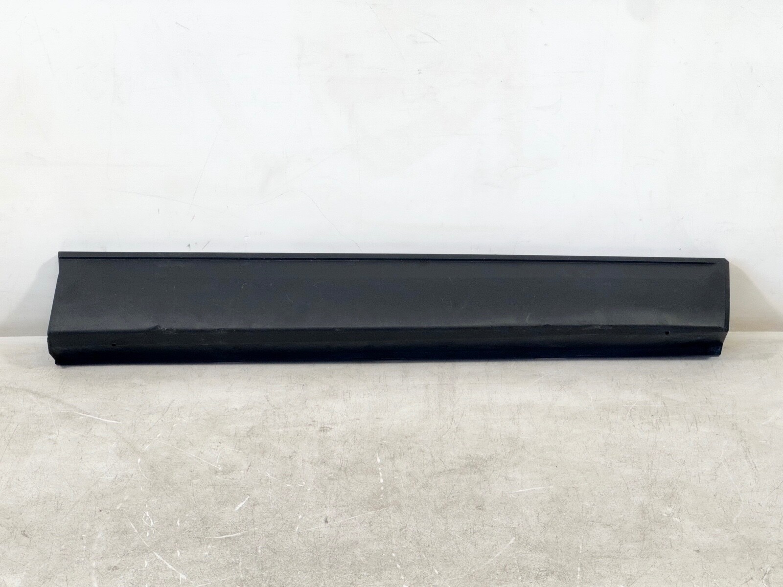 16-23 MAZDA CX-9 CX9 FRONT RIGHT PASS SIDE DOOR LOWER MOLDING PANEL COVER OEM