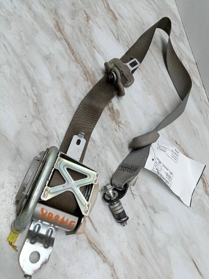Used Front Left Seat Belt Front fits: 2007 Nissan Quest bucket driver retractor Foto 2 de 4