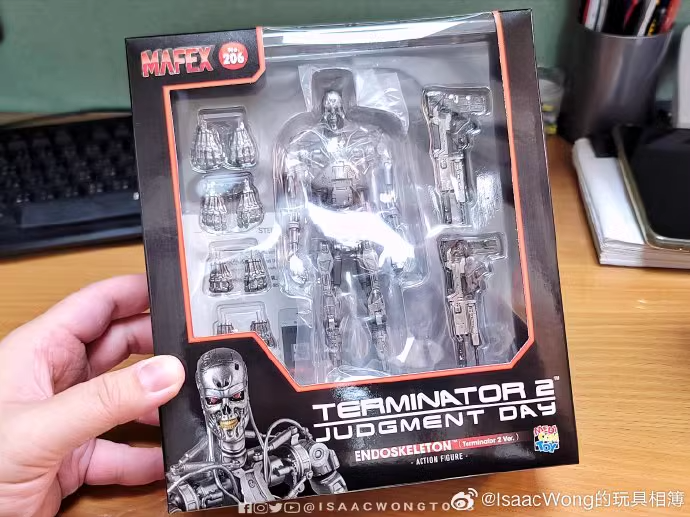 New In Stock Medicom MAFEX ENDOSKELETON T2 Terminator 2: Judgment