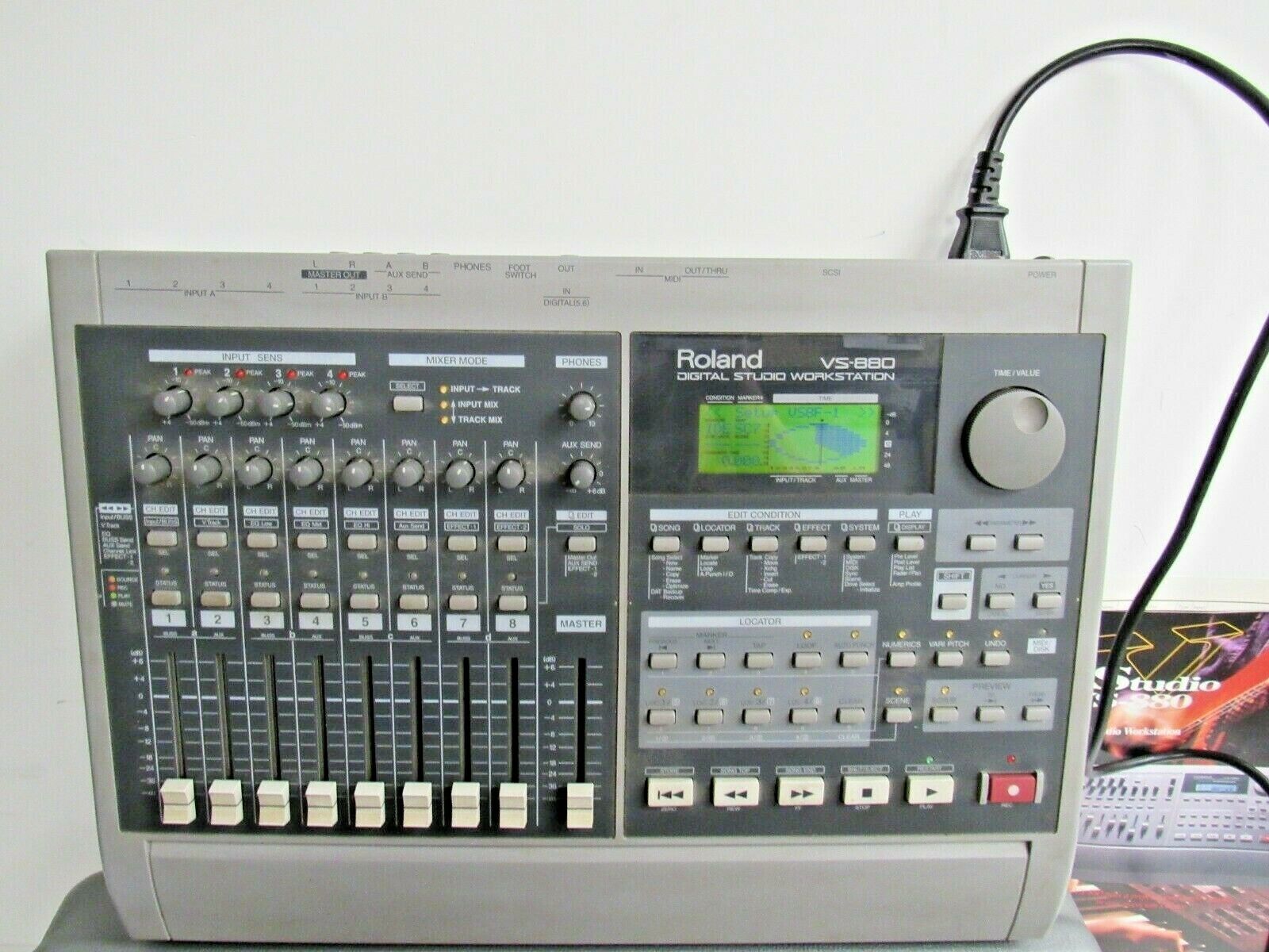 Roland VS-880 Digital Studio Workstation Multitrack Recorder with Case &  Manual