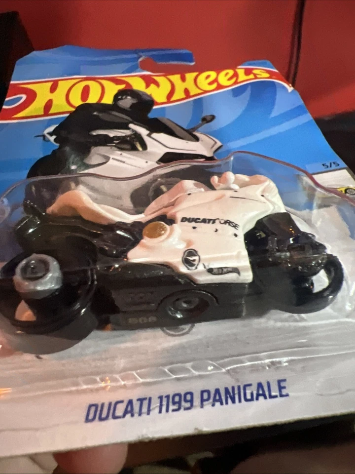 2023 Hot Wheels Treasure Hunt Ducati 1199 Panigale 164/250 1: 64 压铸汽车 — 第 2/4 张图片