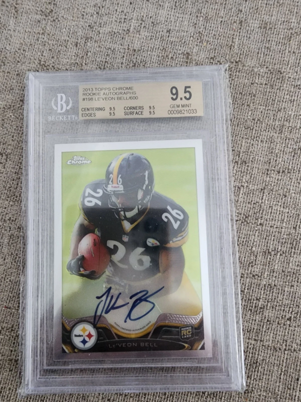 Le'Veon Bell Topps Chrome Rookie Autograph Patches #RAPLB Base