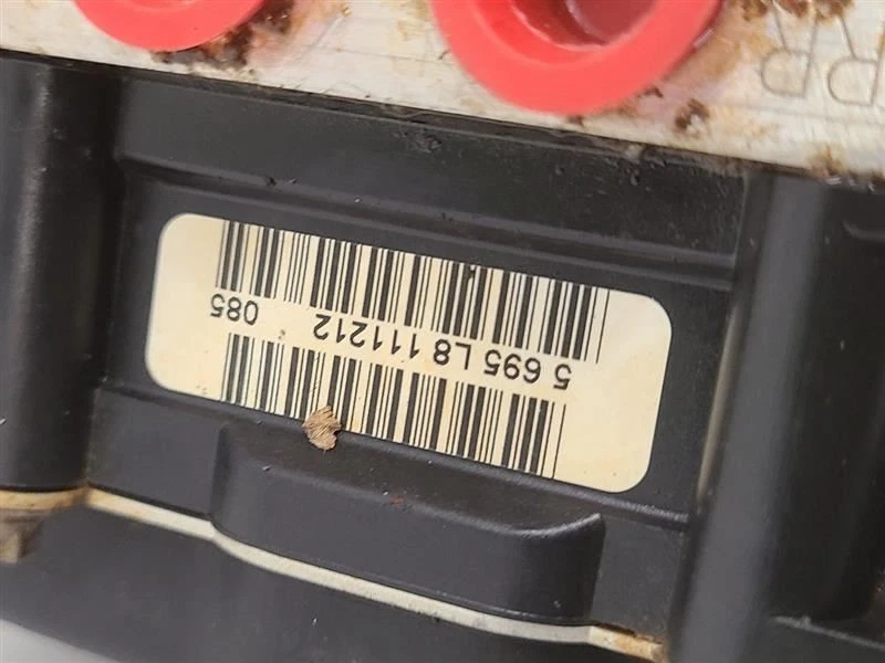 09 2010 2011 2012 13 GMC Sierra 1500 5.3L 4X4 Anti Lock Brake ABS Pump 20896914 - Image 2 of 4