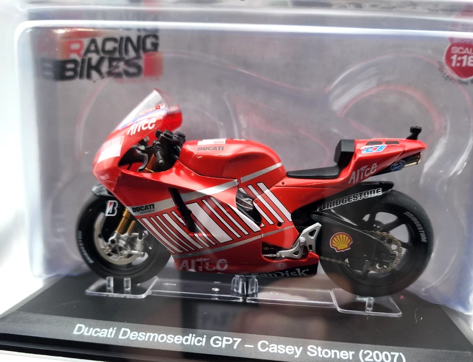 Casey Stoner Ducati Desmosedici GP7 2007 #03  1:18 Scale Racing Bikes Collection - Image 4 of 4