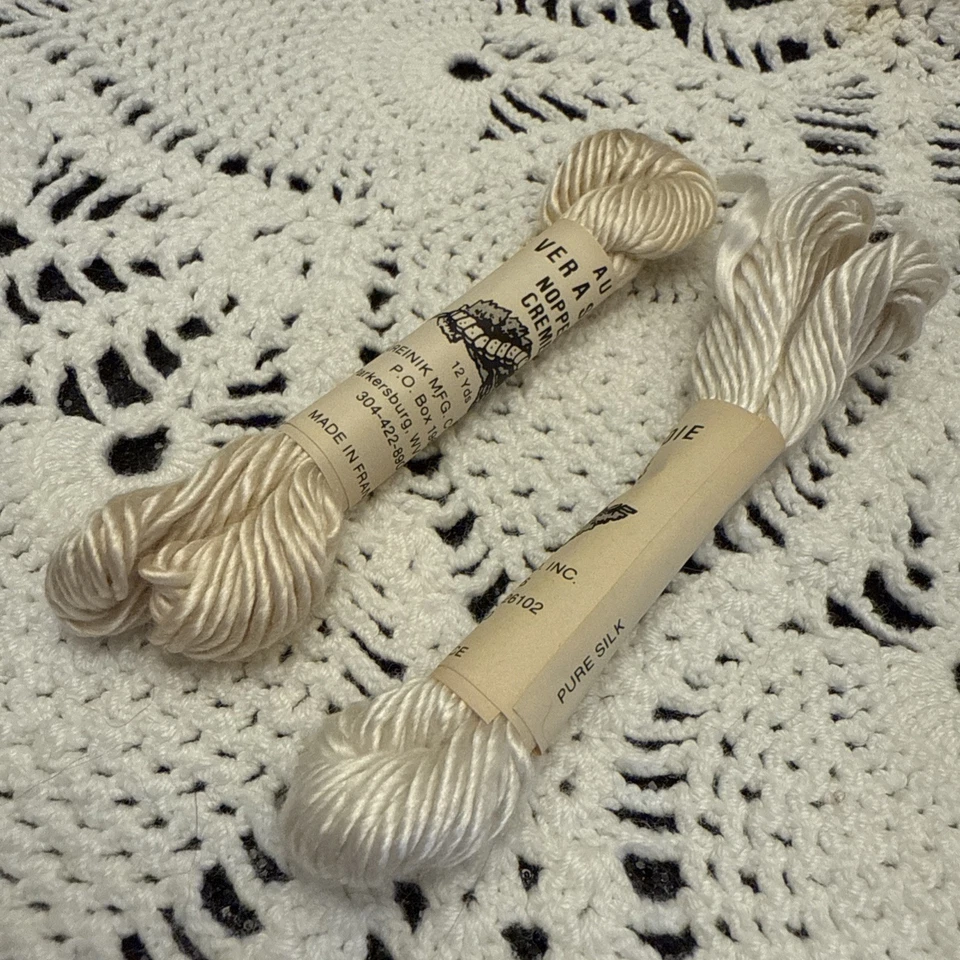 Au Ver A Soie Noppee Creme Thread Needlepoint Cross Stich Lot of 2 - Image 4 of 4