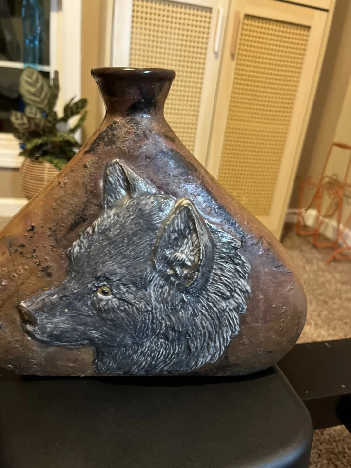 Jarrón lobo de cerámica pintado a mano Raku jarra cerámica 9" alto 11" ancho Foto 3 de 4