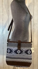 NWT ARIAT Woven Blue Southwest Shoulder Bag Conceal Carry Crossbody *Flaw