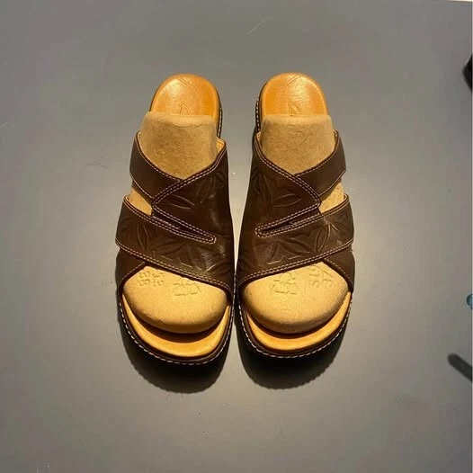 Sandali Clarks marroni in pelle goffrata slide donna 8 5 scarpe comode