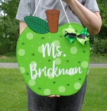 PERSONALIZED Green Apple SIGN Name School Teacher Classroom Door Gift