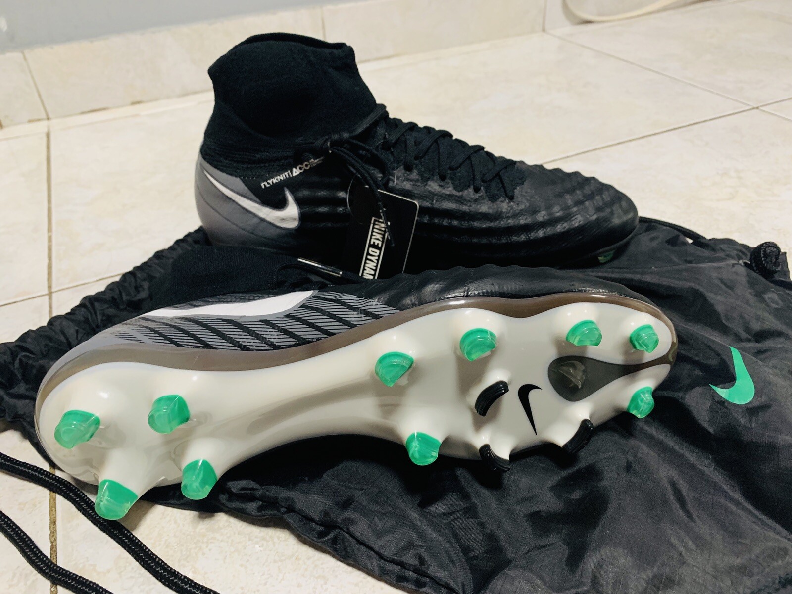 Nike MAGISTAX Proximo II IC 843957 703volt/turquoise