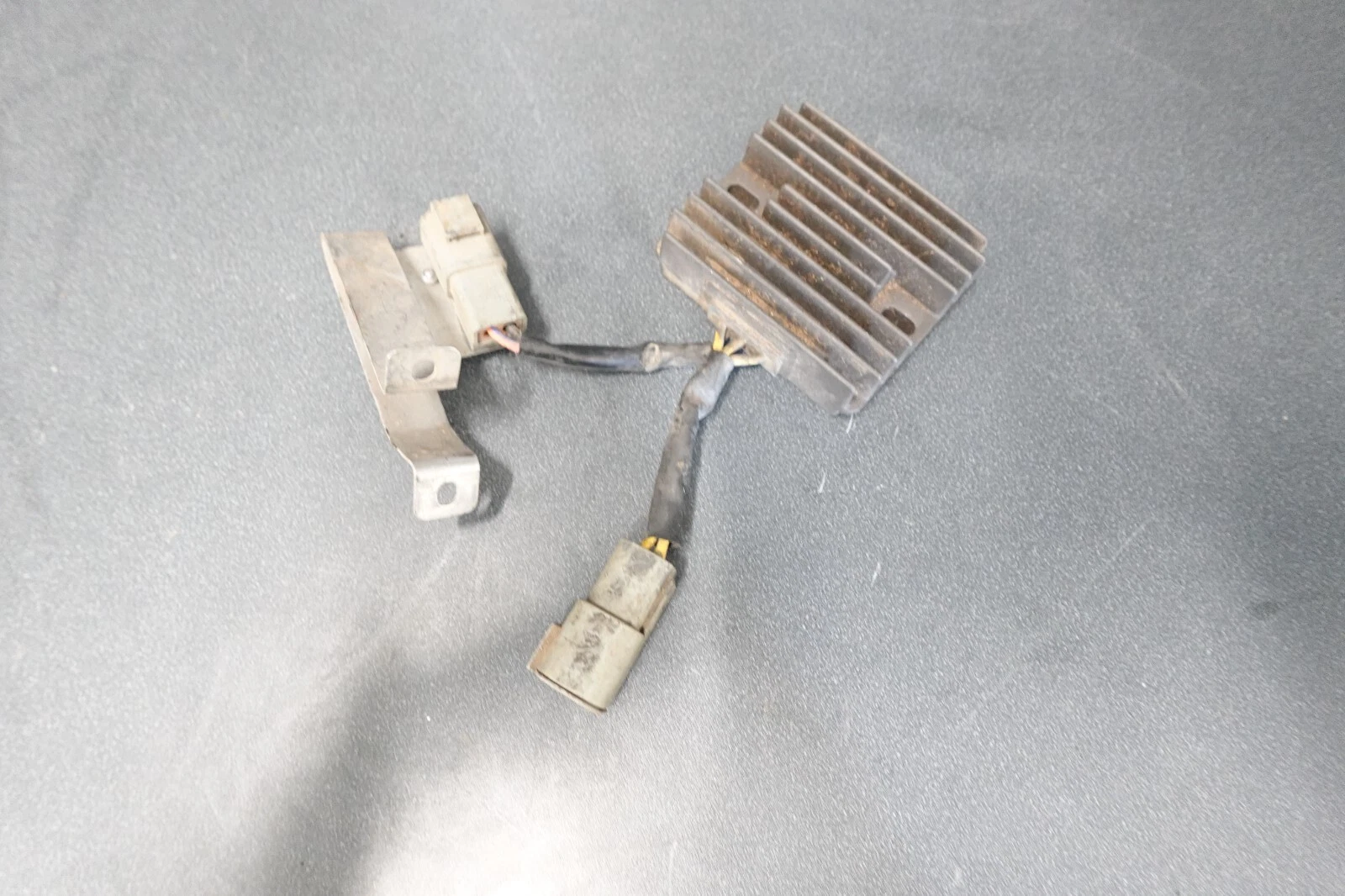 2002-2010 MXZ GSX Summit GTX Sport Ski-Doo OEM Rectifier Voltage Regulator Box