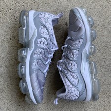 vapor max plus creamsicle