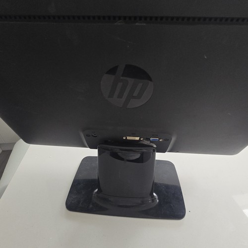 HP 2311x 23-inch 1920x1080 LCD Monitor DVI-D, HDMI, VGA No Power Cable - Picture 5 of 7