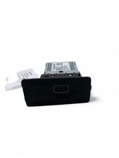 Volvo XC90 2022 USB-Anschluss 10R053559 UTO70...