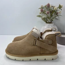 SuperLamb Ongi Sherpa Ankle Boot Suede Beige Round Toe Women's US 6E Wide NWB