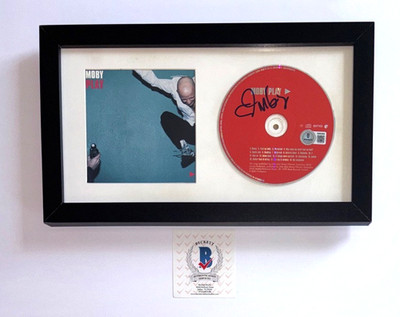 MOBY SIGNED PLAY CD FRAMED ELECTRONIC EDM MUSIC TECHNO DJ RICHARD HALL BAS