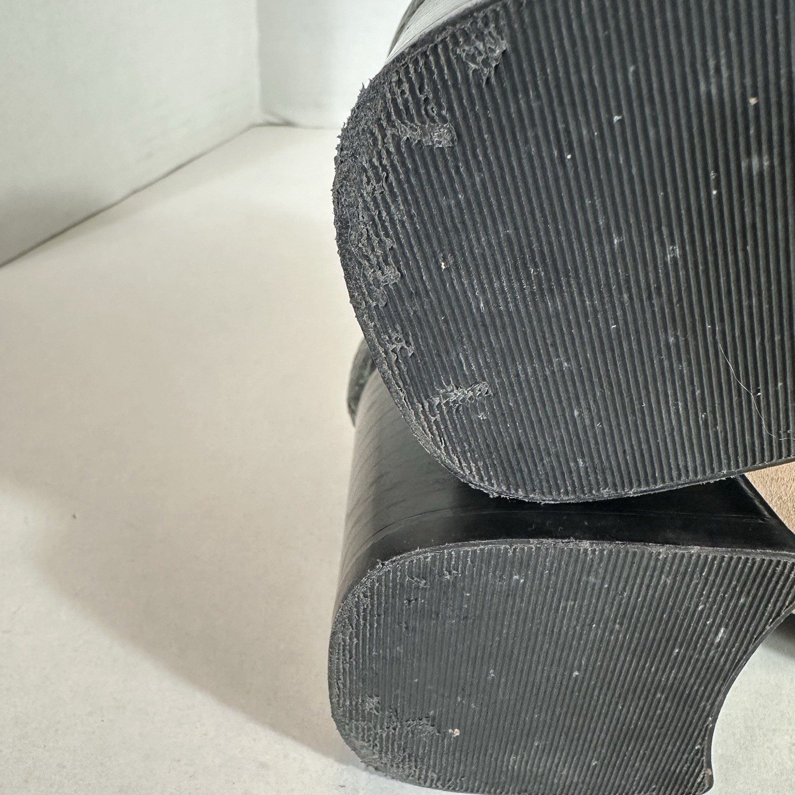 TORY BURCH Studded PYTHON Embossed Block Heel Chu… - image 18