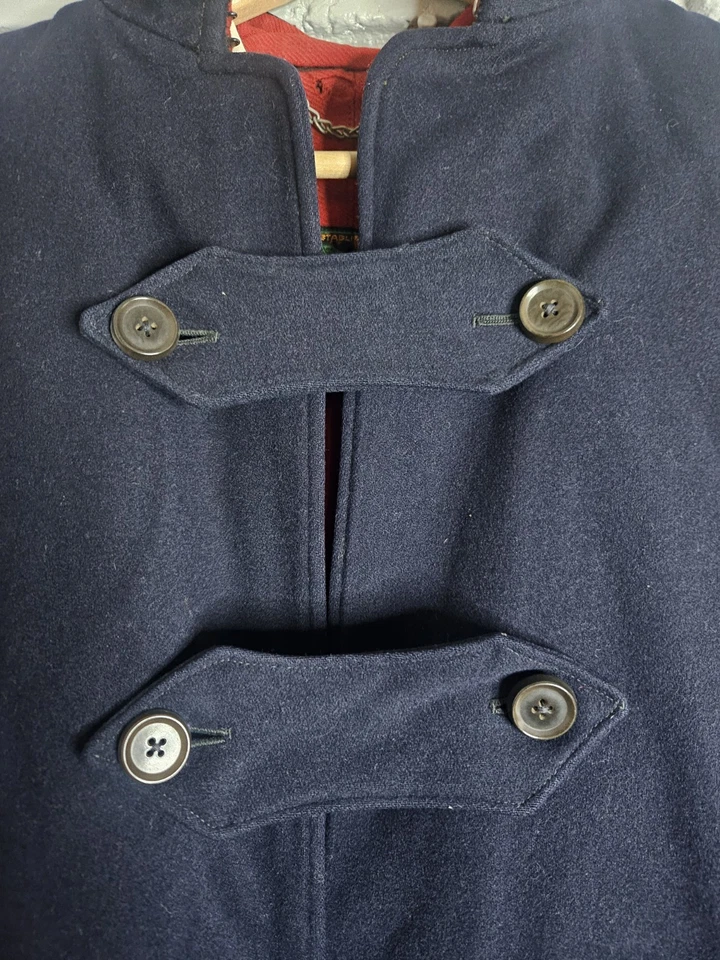 Винтажный C.D. Williams & Co. Шерстяной плащ медсестры синий с красной подкладкой времен Второй мировой войны - Изображение 2 из 4